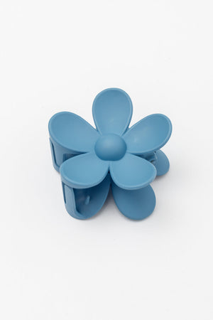 
                
                    Load image into Gallery viewer, Daisy Claw in Dusty Blue
                
            