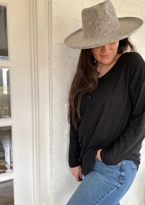 Hometown Basic Top